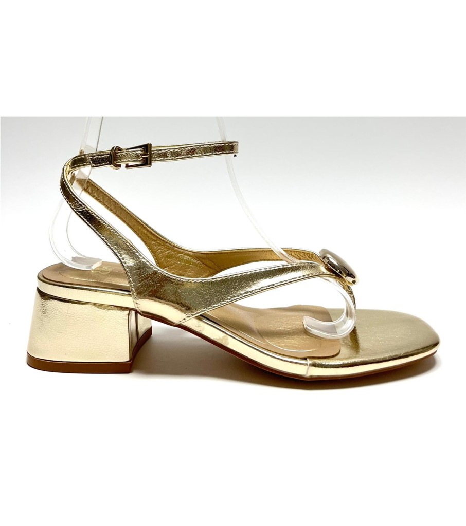 SANDALIA DALILA DORADO