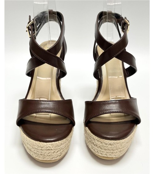 SANDALIA IVERNA MARRON 2