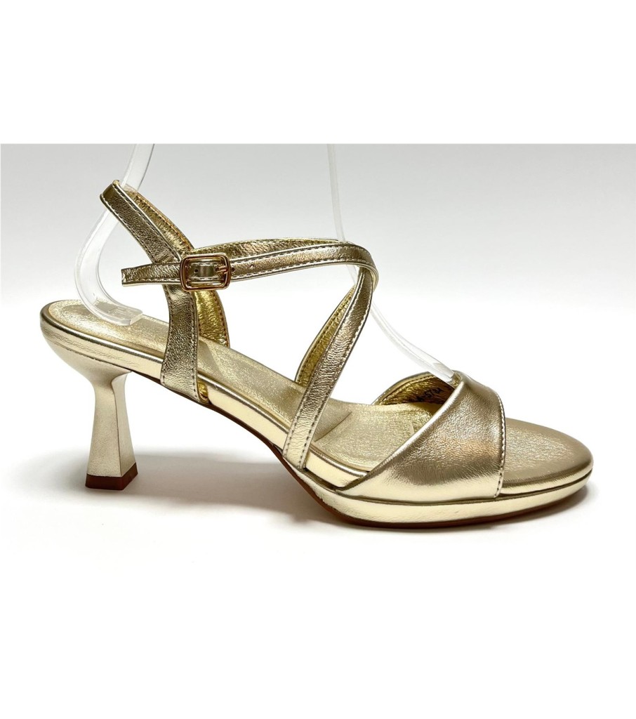SANDALIA PERDITA DORADO