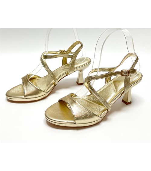 SANDALIA PERDITA DORADO