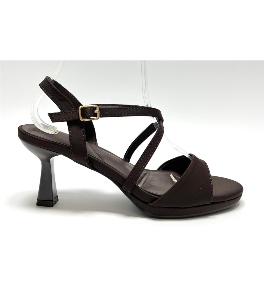 SANDALIA PERDITA MARRON