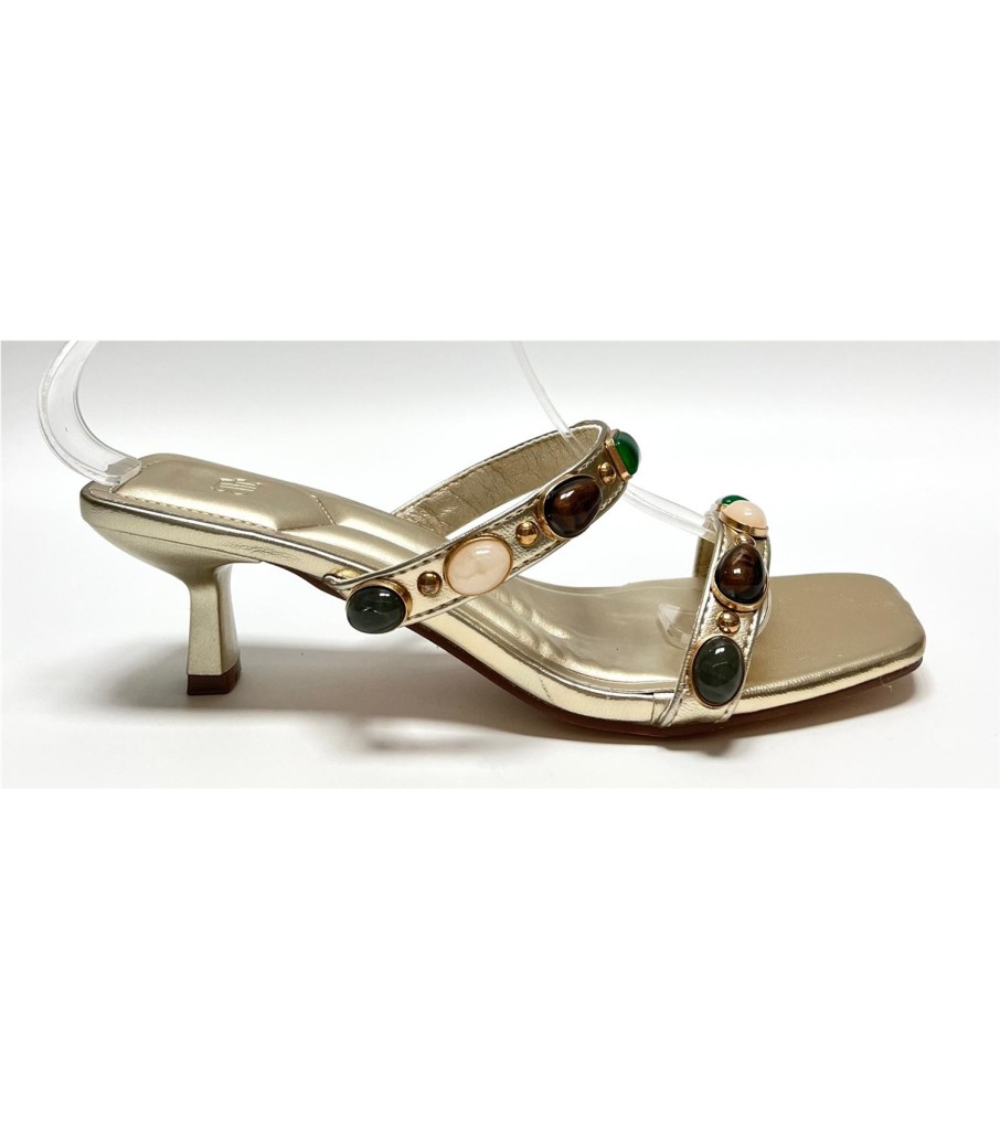 SANDALIA PIJA DORADO