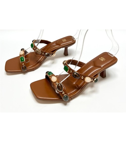 SANDALIA PIJA MARRON