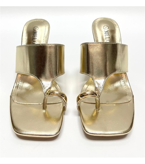 SANDALIA RAINA DORADO 2