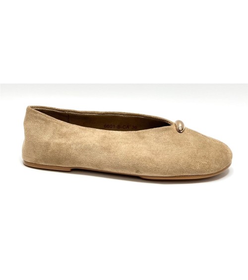 MANOLETINA MARIA CAMEL