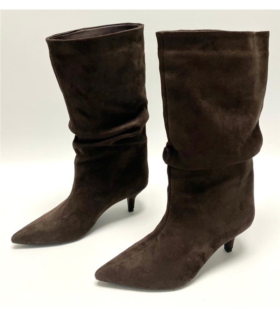 BOTA AITANA MARRON