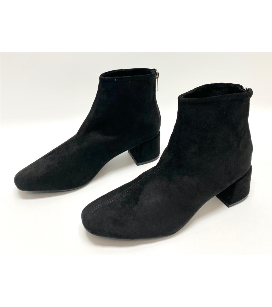 BOTIN MACARENA NEGRO