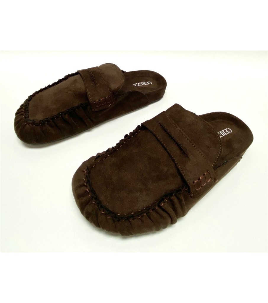 ZUECO INMACULADA MARRON