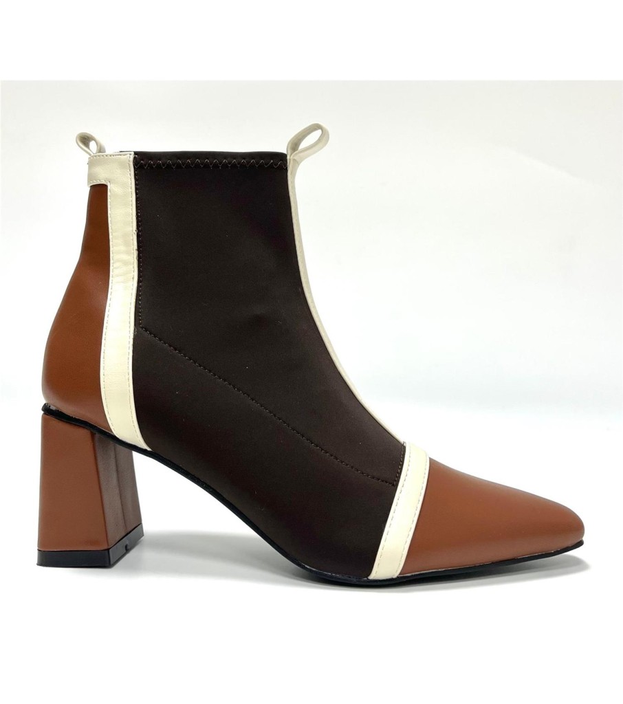 BOTIN AURA MARRON