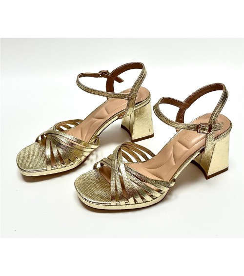 SANDALIA PAULA DORADO