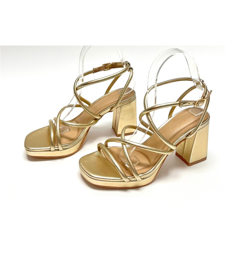 SANDALIA DANIELA DORADO