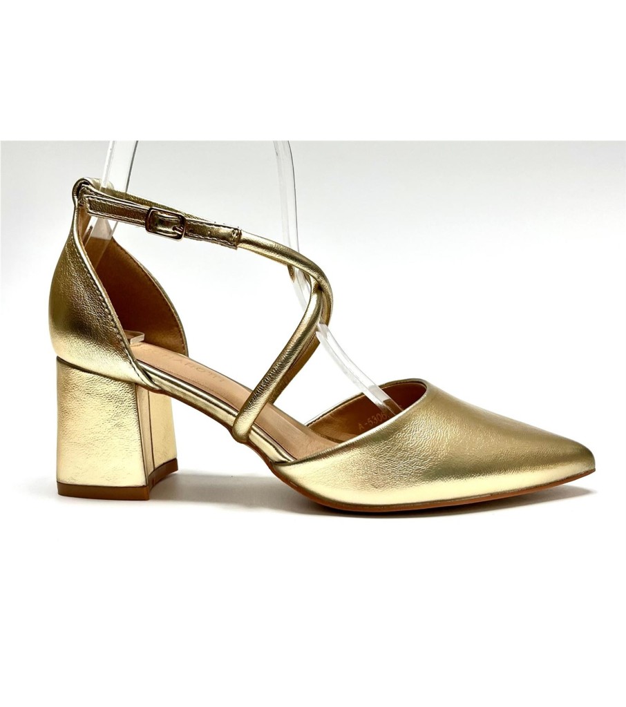 ZAPATO CARLA DORADO