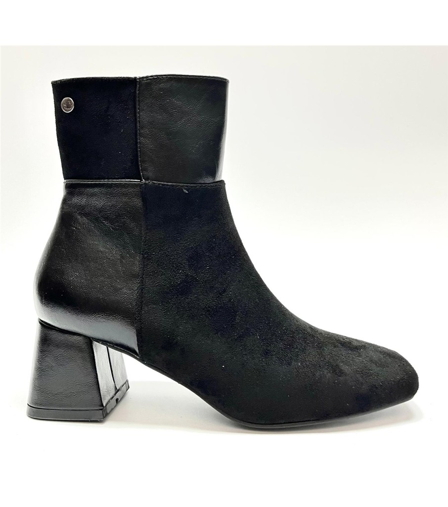 BOTIN ANA NEGRO