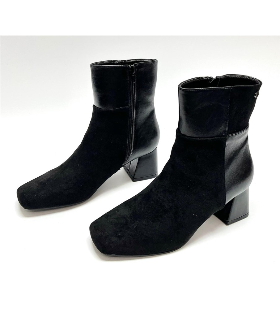 BOTIN ANA NEGRO