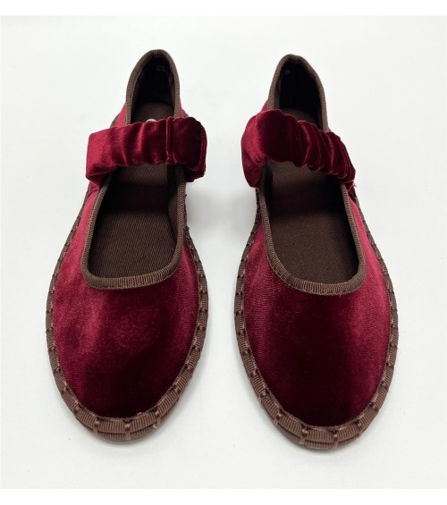 MANOLETINA JANA GRANATE 2