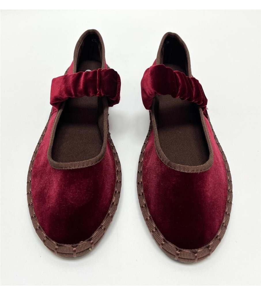 MANOLETINA JANA GRANATE MANOLETINA JANA GRANATE