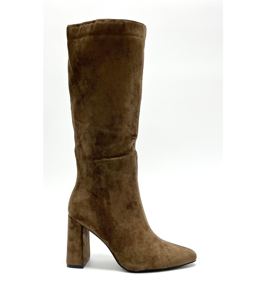 BOTA AYHA MARRON