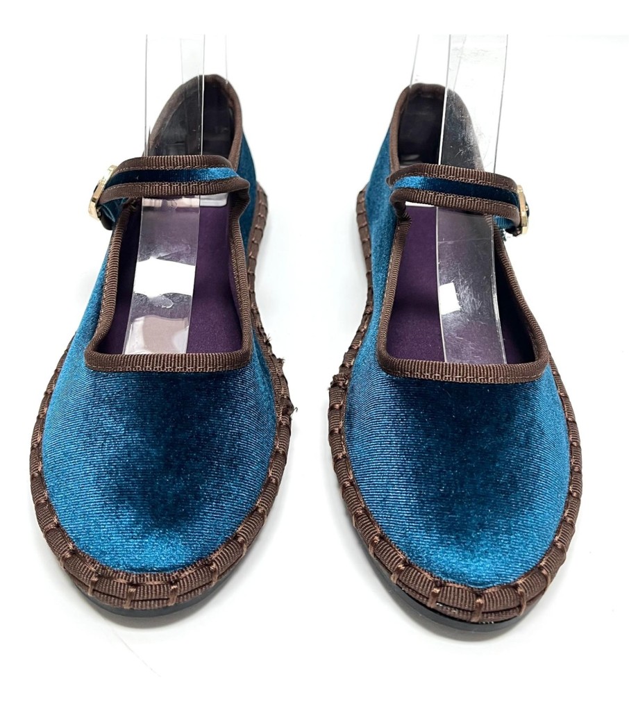 MANOLETINA DANIELA AZUL