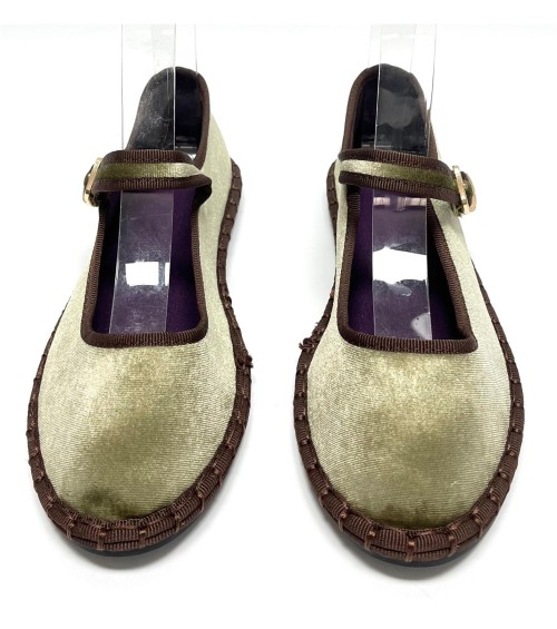 MANOLETINA DANIELA CAQUI