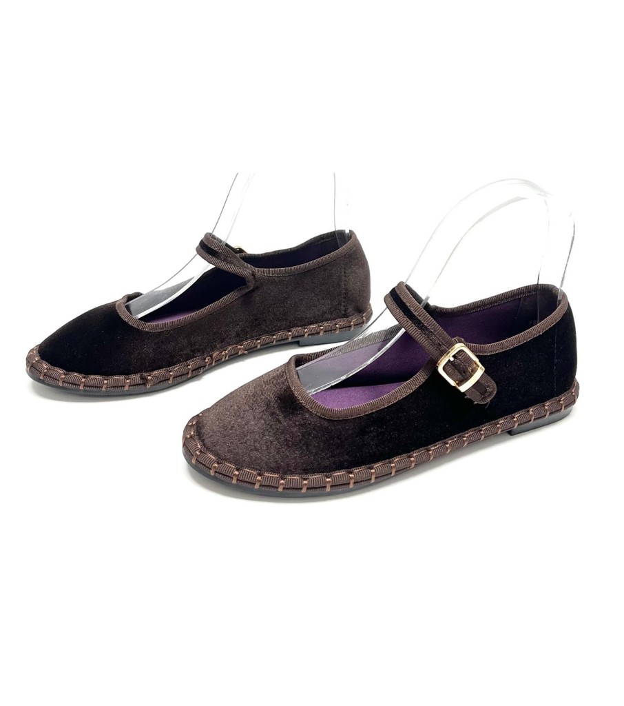 MANOLETINA DANIELA MARRON