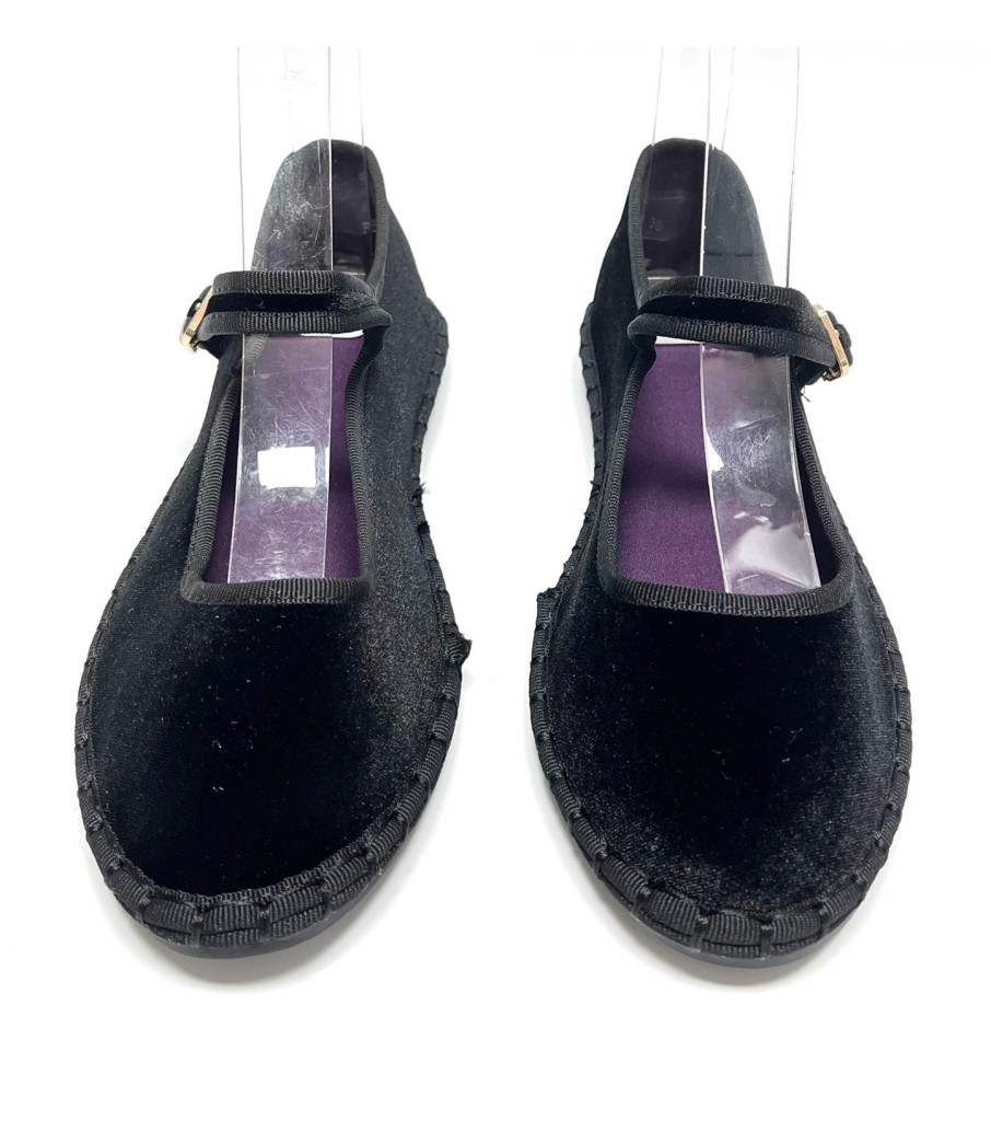 MANOLETINA DANIELA NEGRO