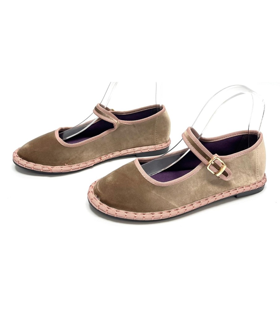 MANOLETINA DANIELA TAUPE