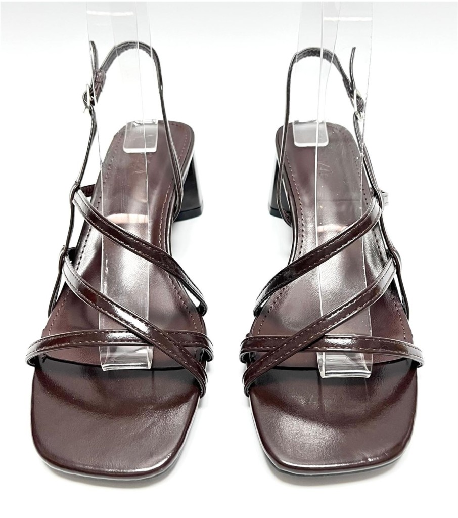 SANDALIA SARA MARRON