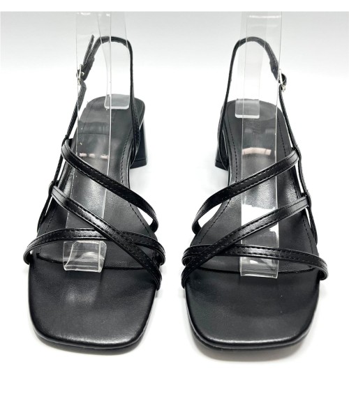 SANDALIA SARA NEGRO 2