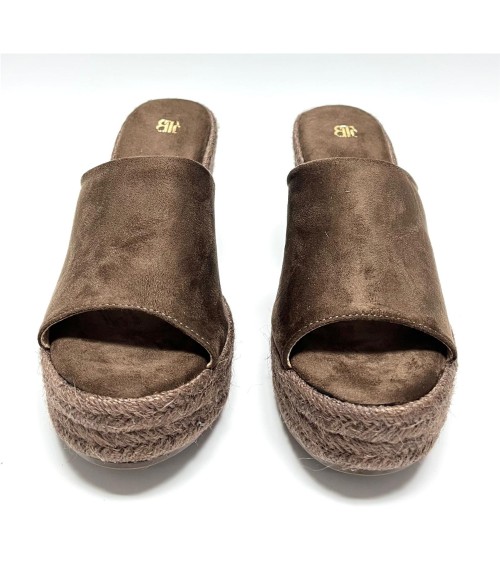 ZUECO AITANA MARRON 2