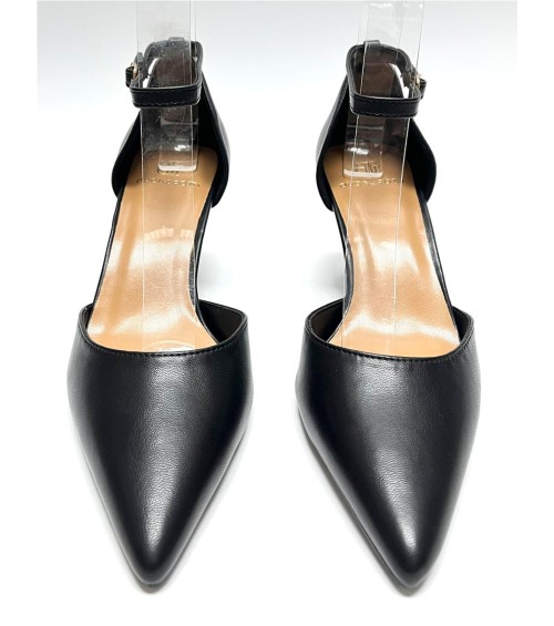 SALON MANUELA NEGRO 2