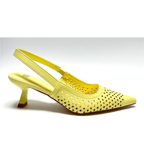 SALON ADRIANA AMARILLO