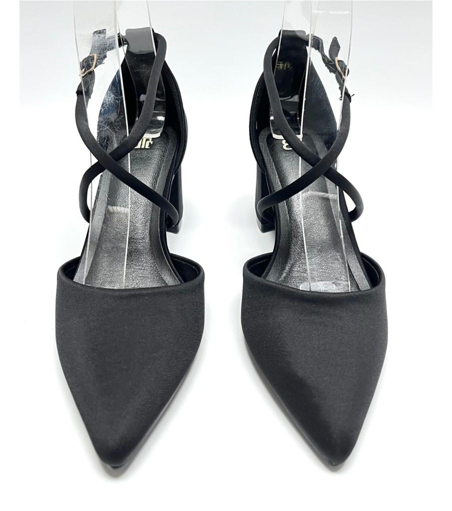 SALON VICTORIA NEGRO