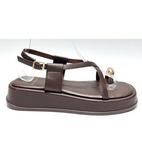 SANDALIA ROCIO MARRON