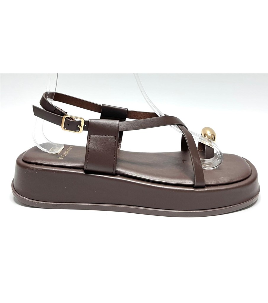 SANDALIA ROCIO MARRON