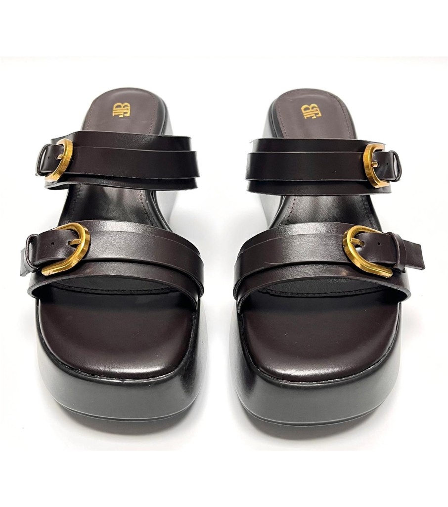 SANDALIA NORA MARRON