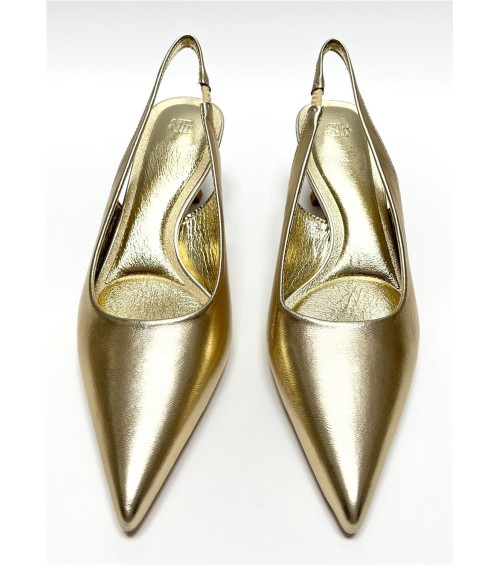 SALON LAURA DORADO 2