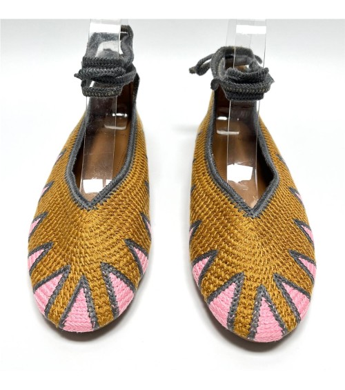 MANOLETINA LARA MOSTAZA