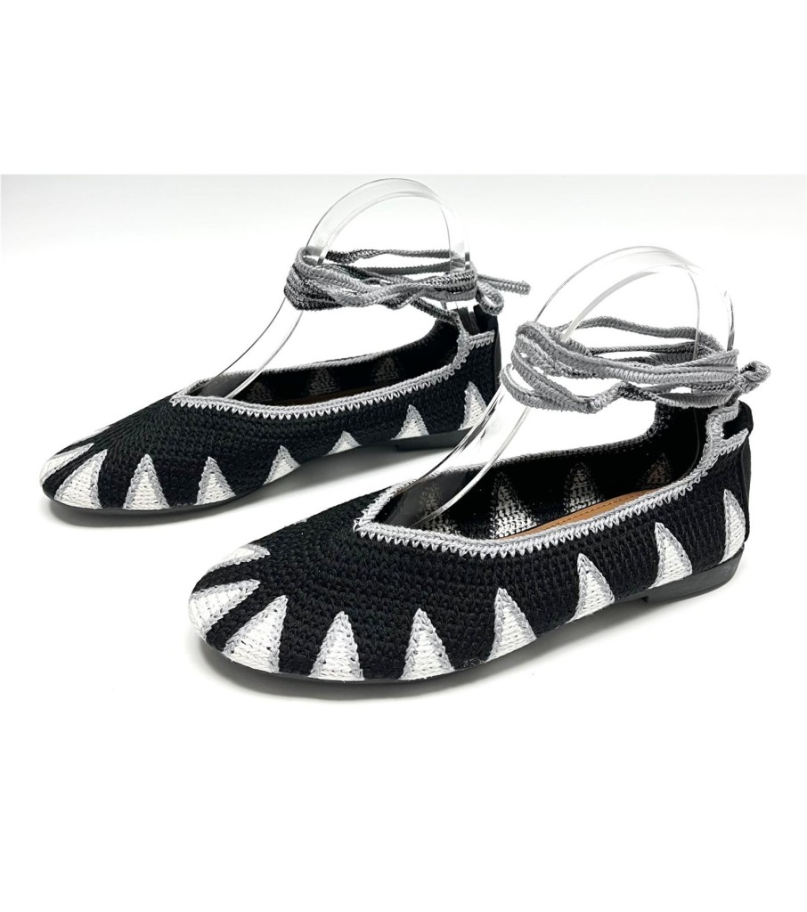 MANOLETINA LARA NEGRO