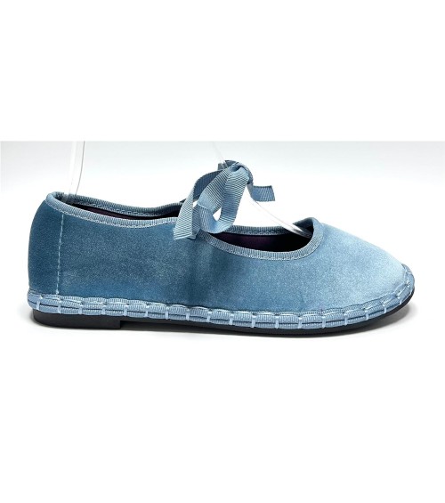 MANOLETINA JANA CELESTE